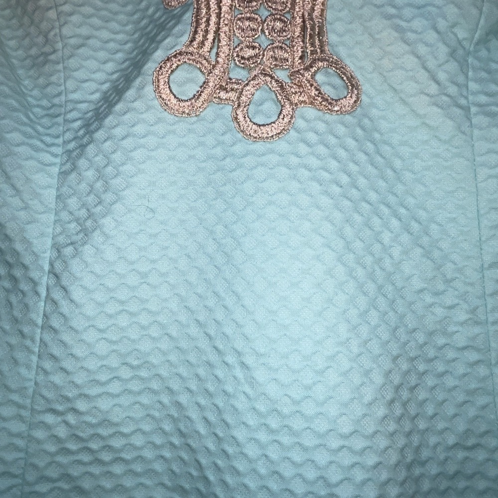 Lilly Pulitzer Bay Dress Size 0 Aqua Blue Textured Shift Embroidered Neckline - Picture 4 of 10
